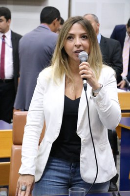 LUDMILLA GONDIM