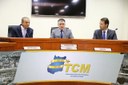 Presidente prestigia escrituração de nova sede do TCM