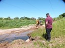 Anderson Sales - Bokão acompanha início de obras em ponte no Residencial Vale do Araguaia