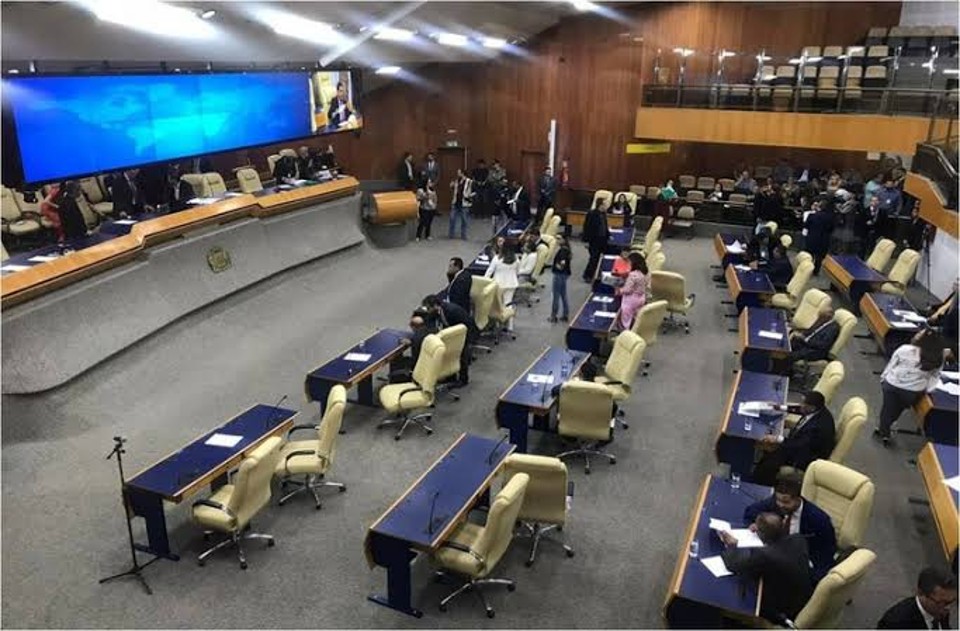 Câmara aprova retorno de quinquênio para servidores públicos do município