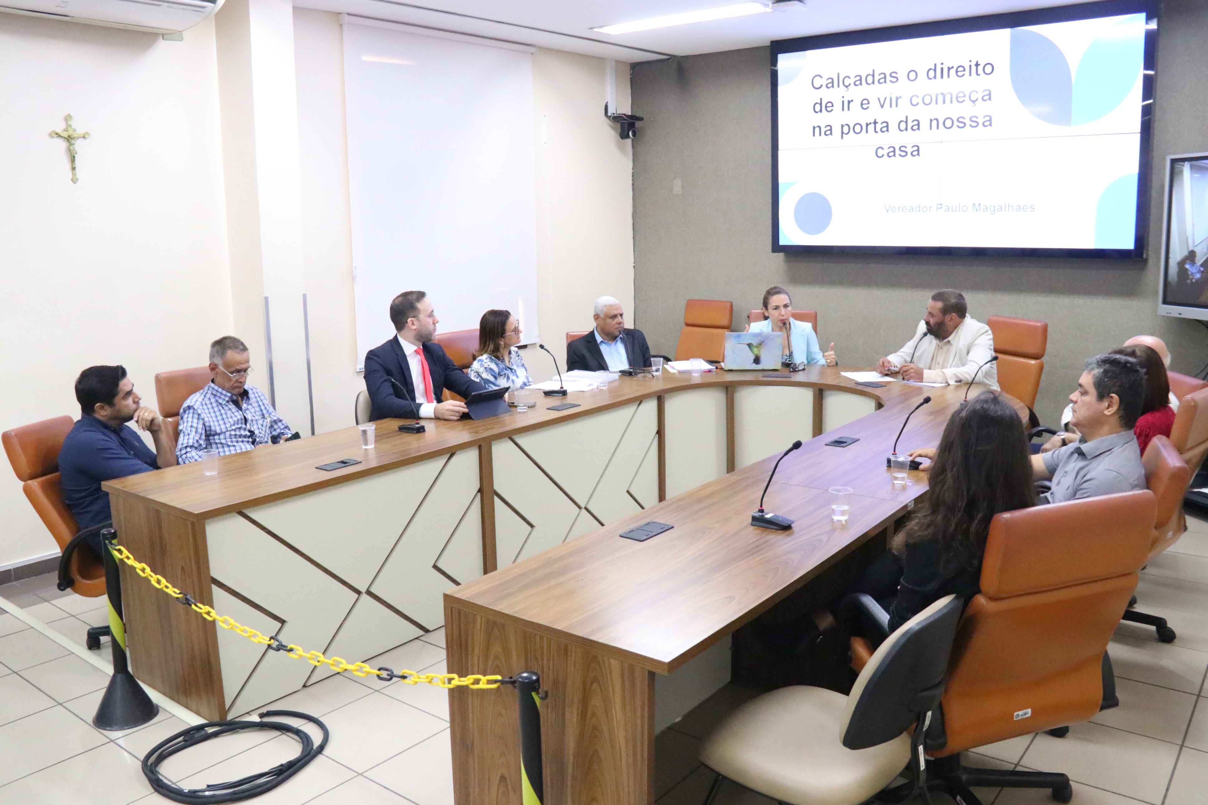 Câmara de Goiânia inicia debates sobre Lei das Calçadas