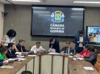 CCJ aprova projetos de lei para área da saúde em Goiânia