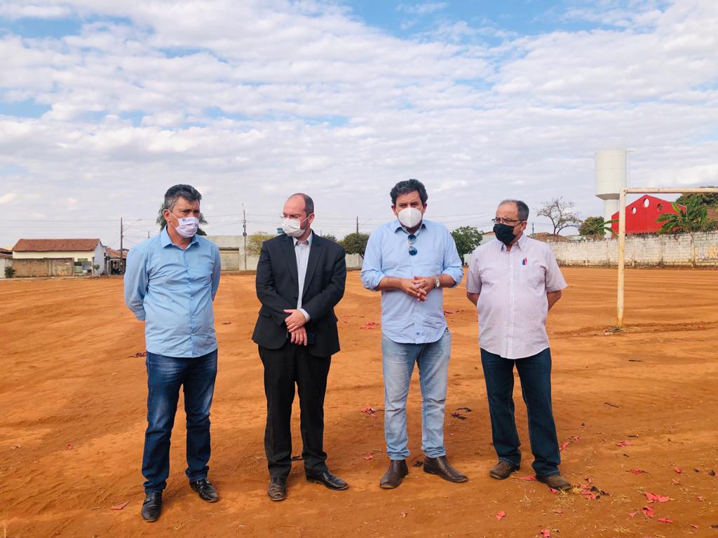 Clécio Alves e secretários de Governo e de Infraestrutura visitam pontos da região Oeste