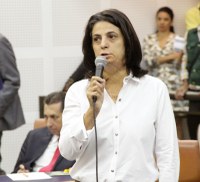 Cristina Lopes pede que secretária compareça quinzenalmente a Câmara