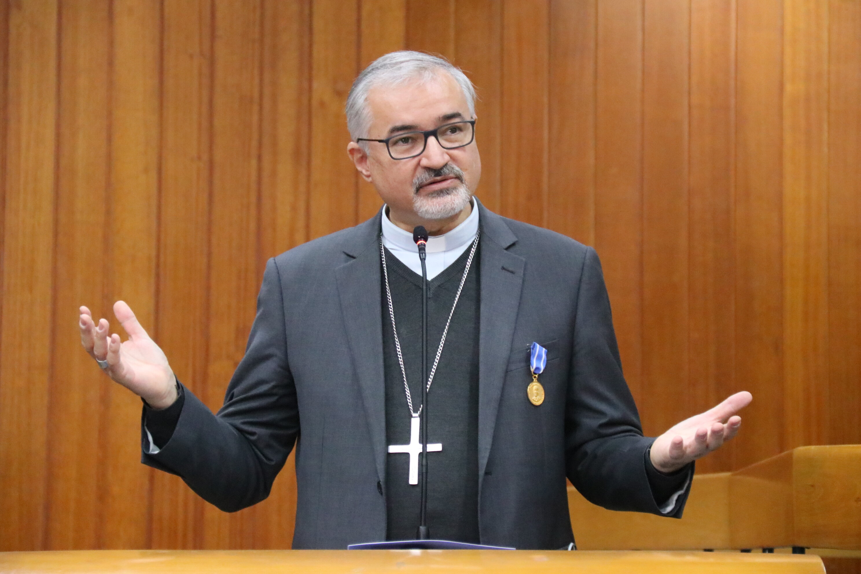 Dom João Justino é homenageado no Plenário da Câmara