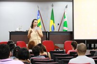 Doutora Cristina discute falta de pediatras na saúde pública de Goiânia