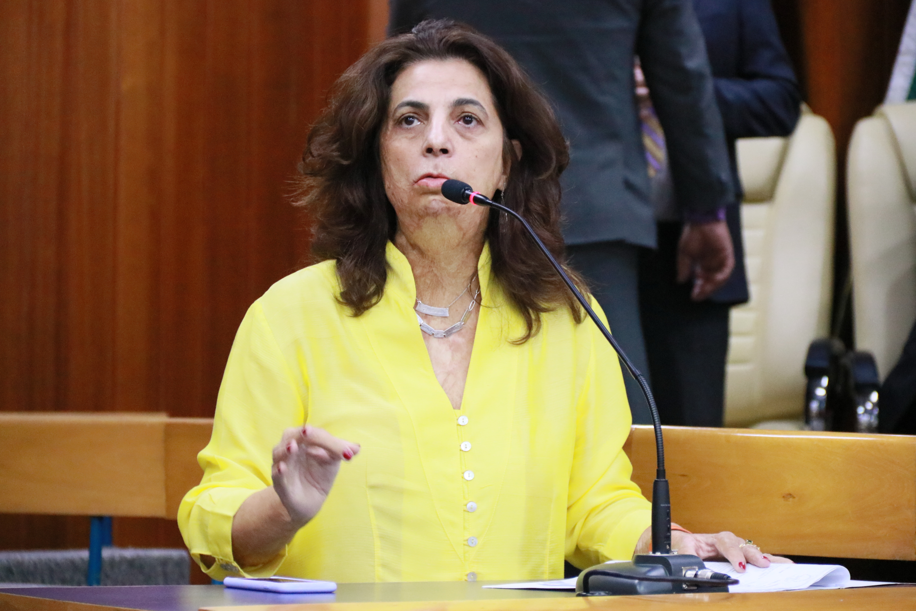 Drª Cristina cobra rota acessível ligando a ADFEGO ao CRER