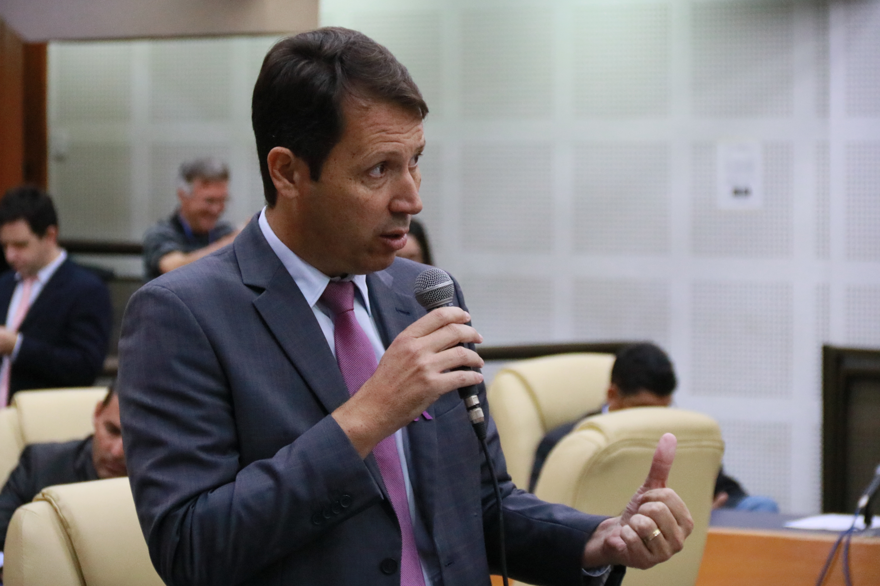 Eixo Anhanguera: nova licitação deve elevar qualidade do serviço, diz Andrey Azeredo