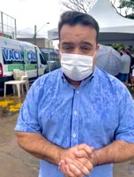 Leandro Sena colabora com ações contra impactos da variante ômicron no Setor Novo Horizonte
