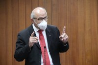 Mauro Rubem pede convocação de presidente do Imas para discutir situação da autarquia