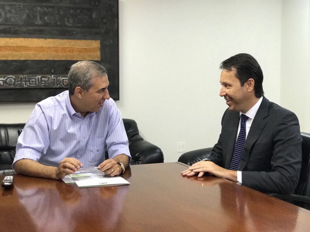 Presidente da Câmara entrega sugestões para o Codemetro ao vice-governador