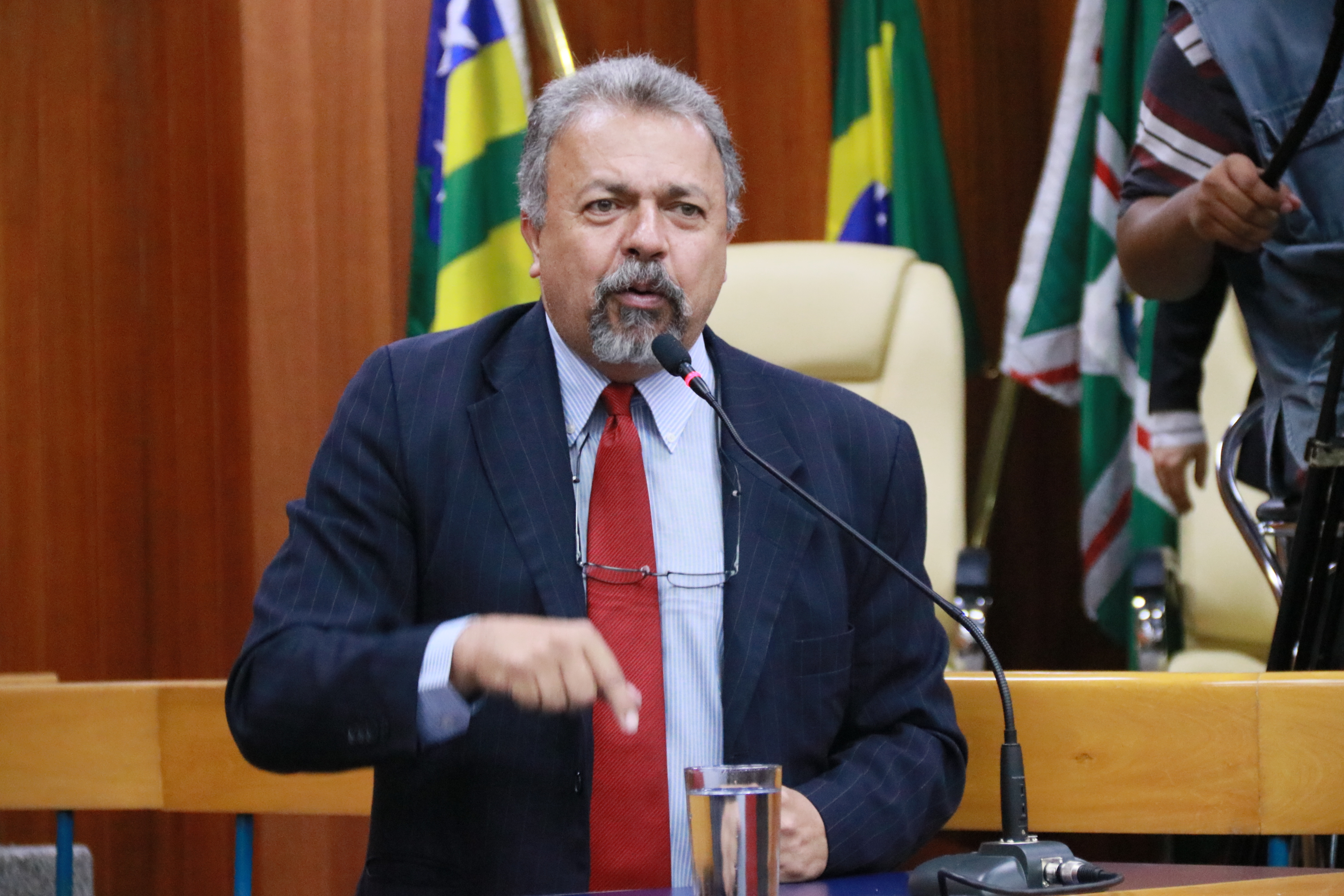 Projeto de Elias que incentiva áreas verdes é aprovado