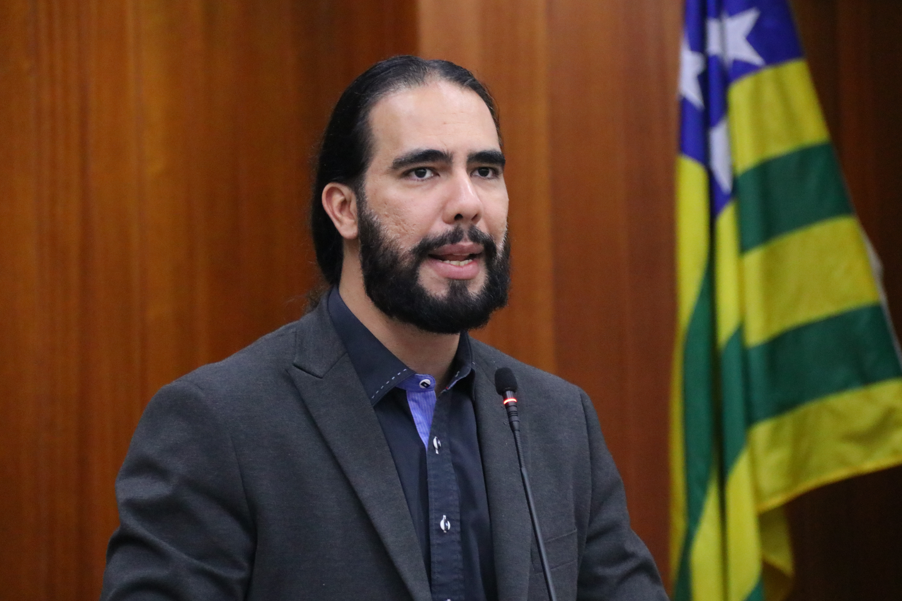 Marlon apresenta projeto sobre liberdade religiosa