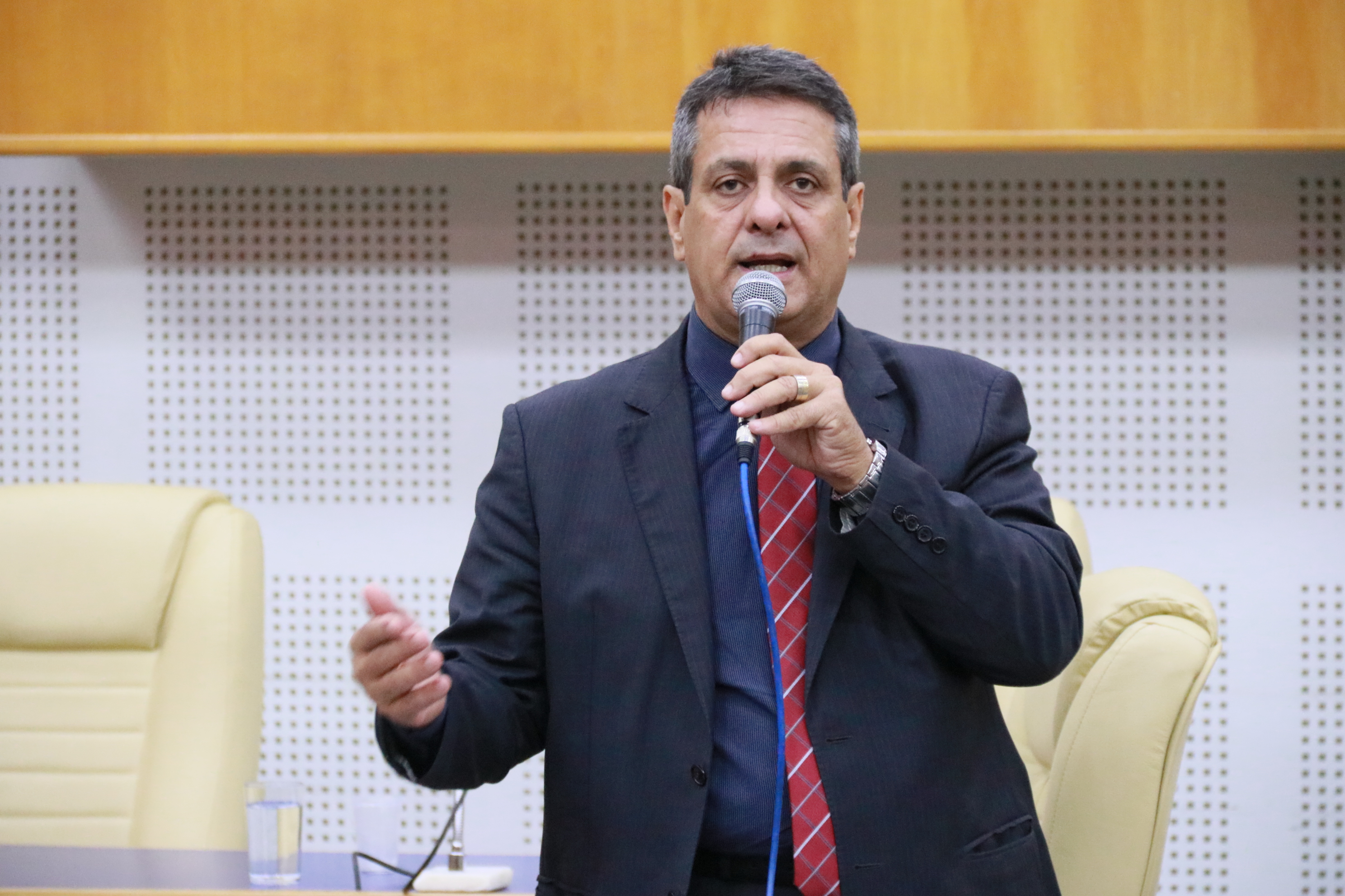 Projeto sugere isenção de cobrança de taxa de lixo a entidades religiosas e de assistência social