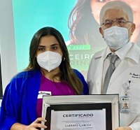 Sabrina Garcez é homenageada pela Associação de Combate ao Câncer de Goiás