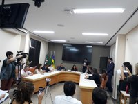 Sabrina tem aprovados decretos revogando decisões da Prefeitura sobre imóveis