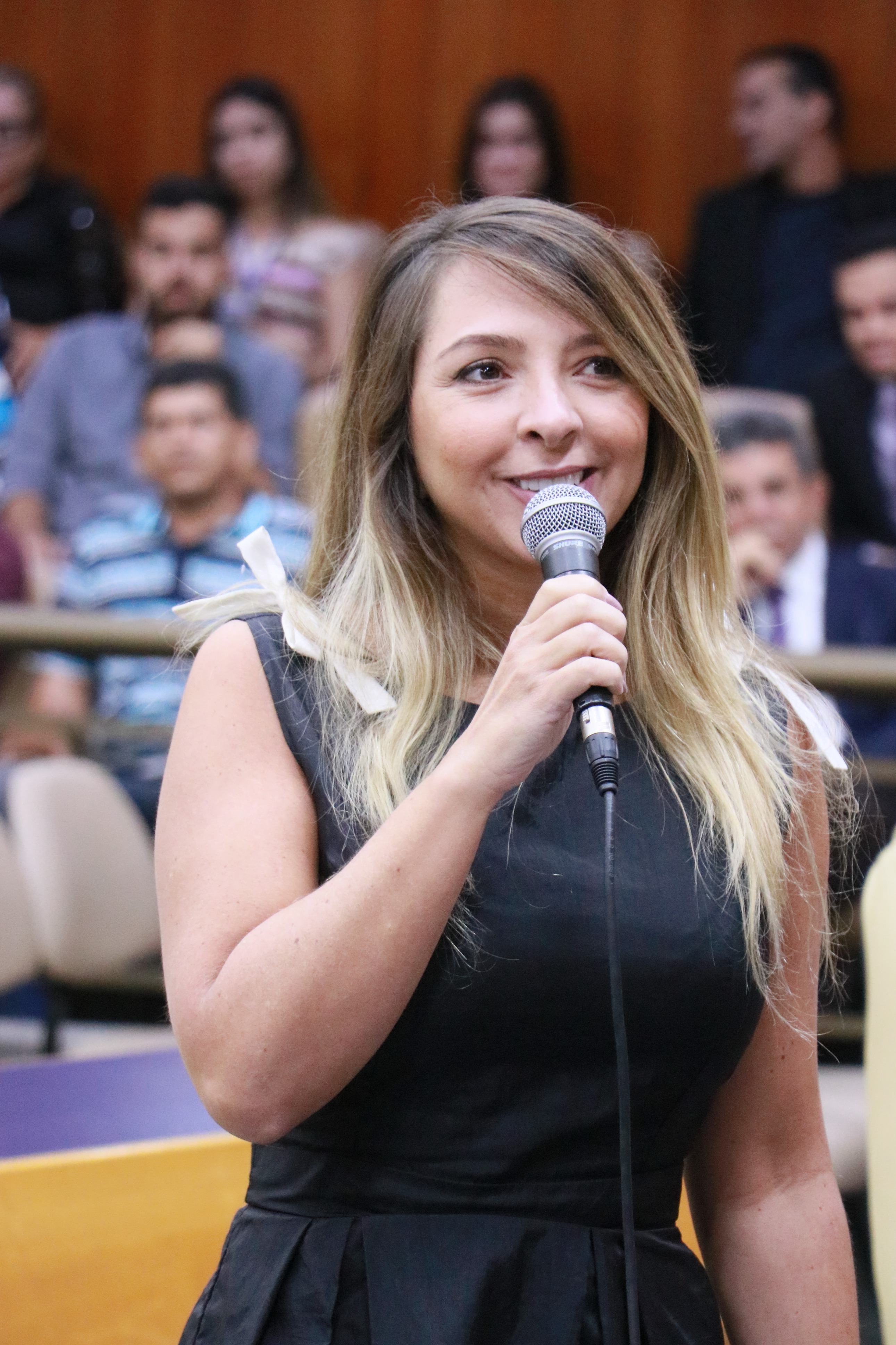 Tatiana quer que prefeitos eleitos sejam obrigados a elaborar e cumprir Plano de Metas com base nas propostas de campanha 