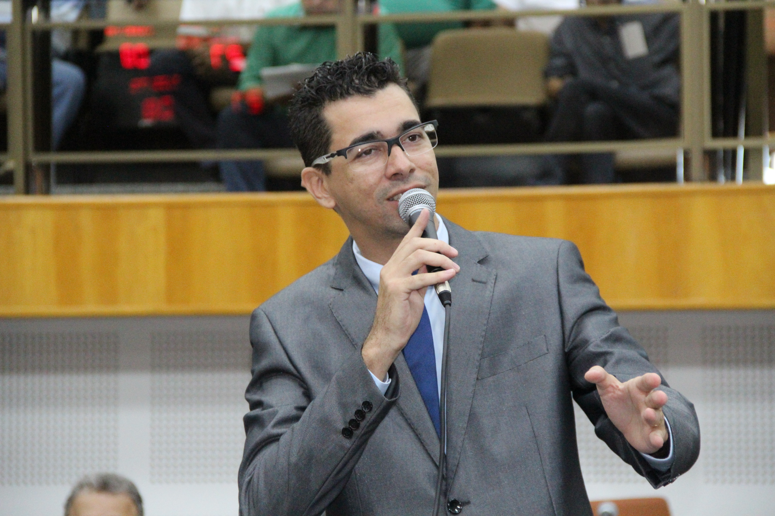 Universitários poderão ter horas extras participando de atividades legislativas