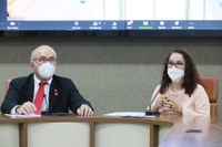 Vereador Mauro Rubem coordena audiência pública na Câmara de Vereadores para discutir plano de imunização de Goiânia