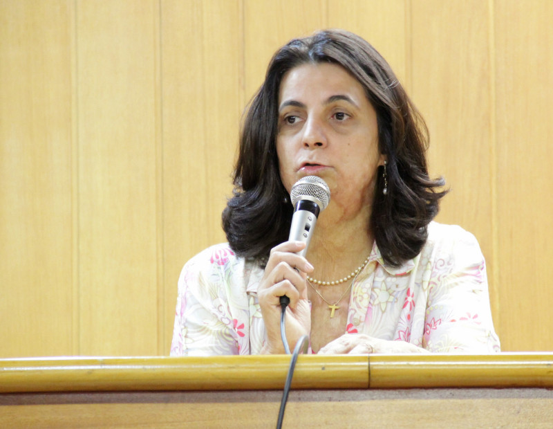 Vereadora Drª Cristina participa hoje de eleições do Parlamento Jovem