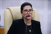 Vereadora Gabriela Rodart concede homenagem ao novo arcebispo de Goiânia