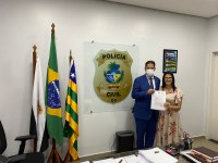 Vereadora Gabriela Rodart propõe medalha de honra a policiais civis de Goiás