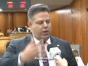 VÍDEO -  Prefeito sanciona lei que cria Semana de Prevenção ao Suicídio