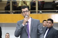 Vinicius Cirqueira questiona política habitacional municipal em audiência
