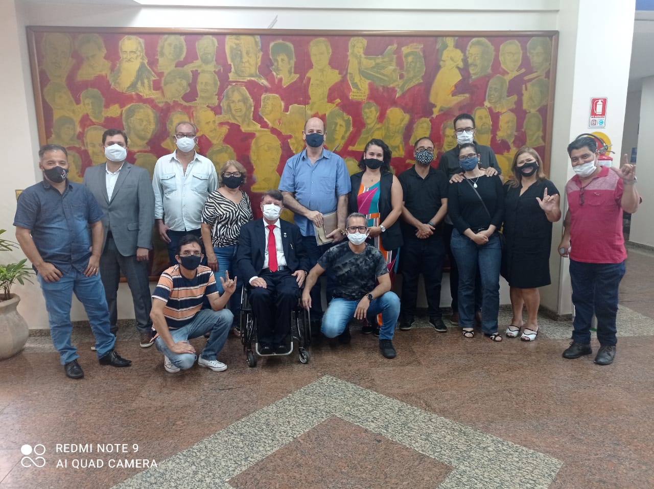 Willian Veloso recebe visita de comitiva da Associação de Surdos de Goiânia